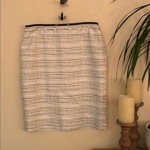 Calvin Klein back/white/grey textured pencil skirt